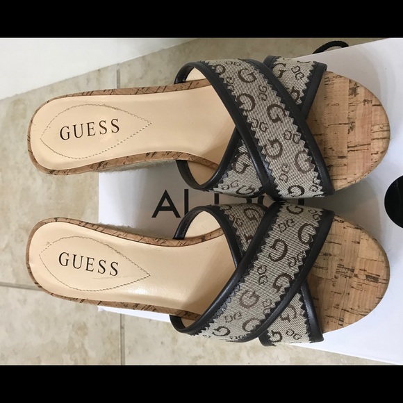 Guess signature canvas high heel sandals - Picture 2 of 4